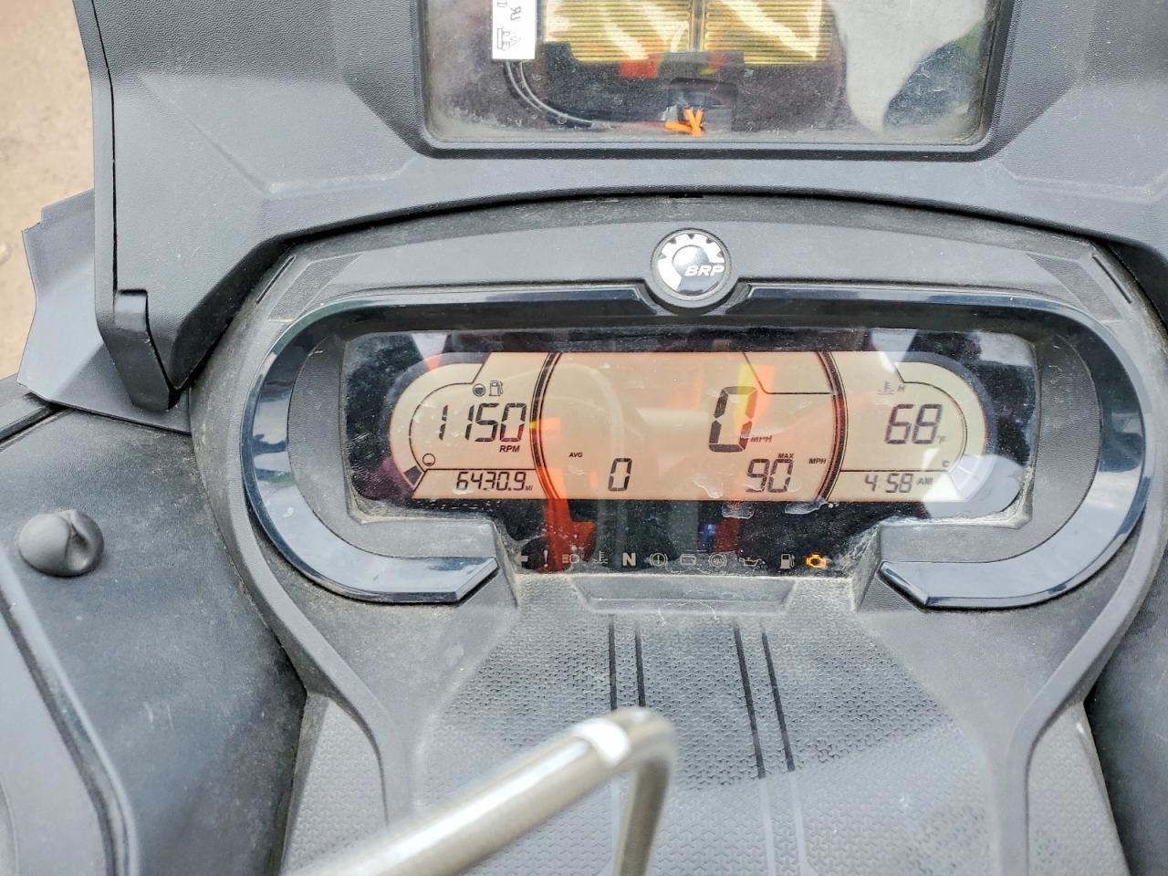 2022 Skidoo Renegade X