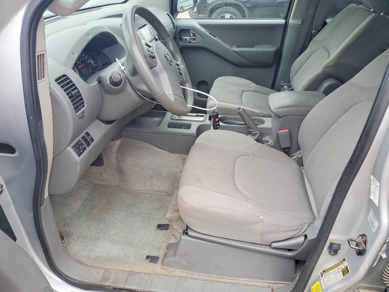 2013 Nissan Frontier S