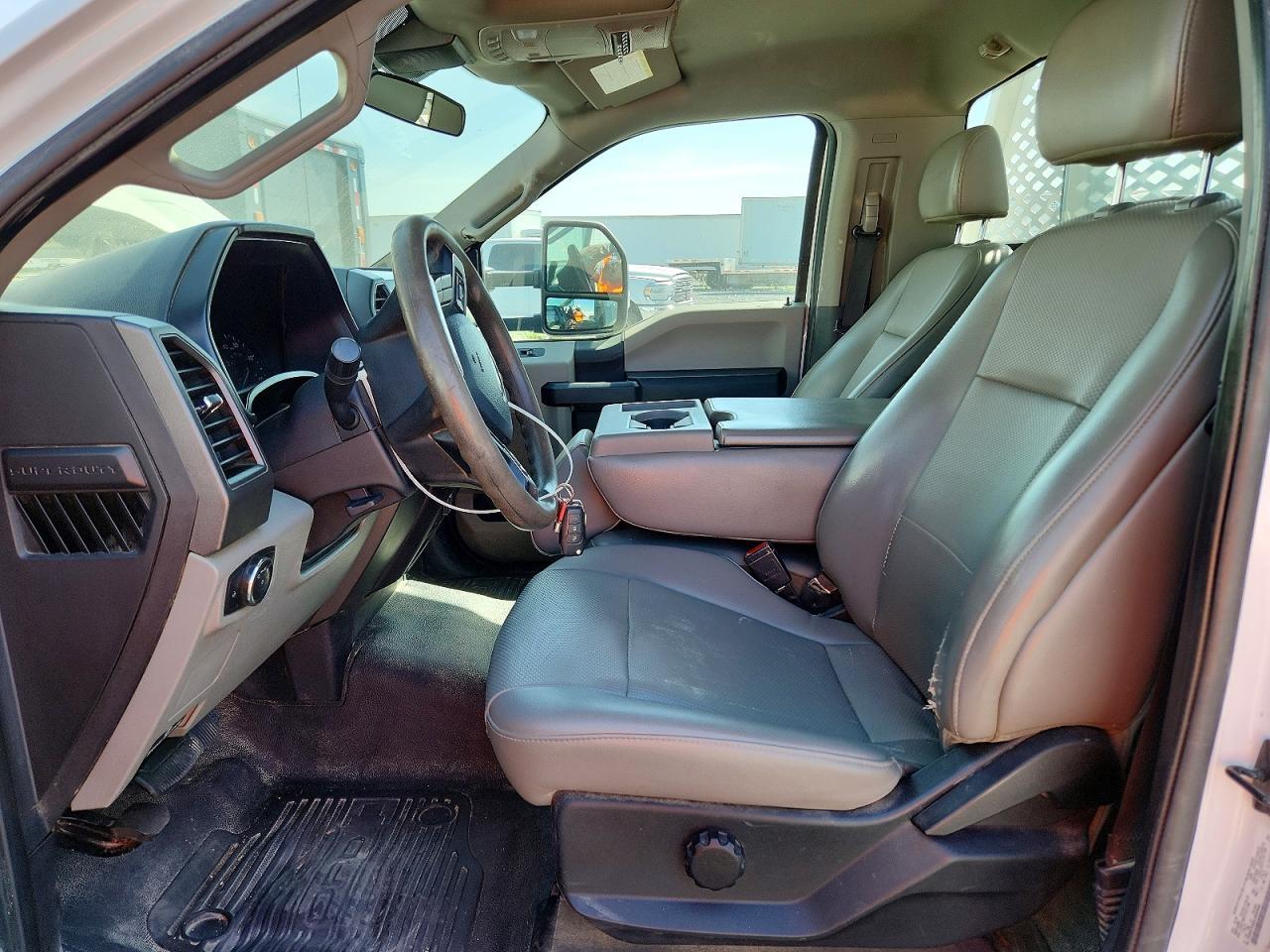 2020 Ford F350 Super Duty Utility / Service Truck