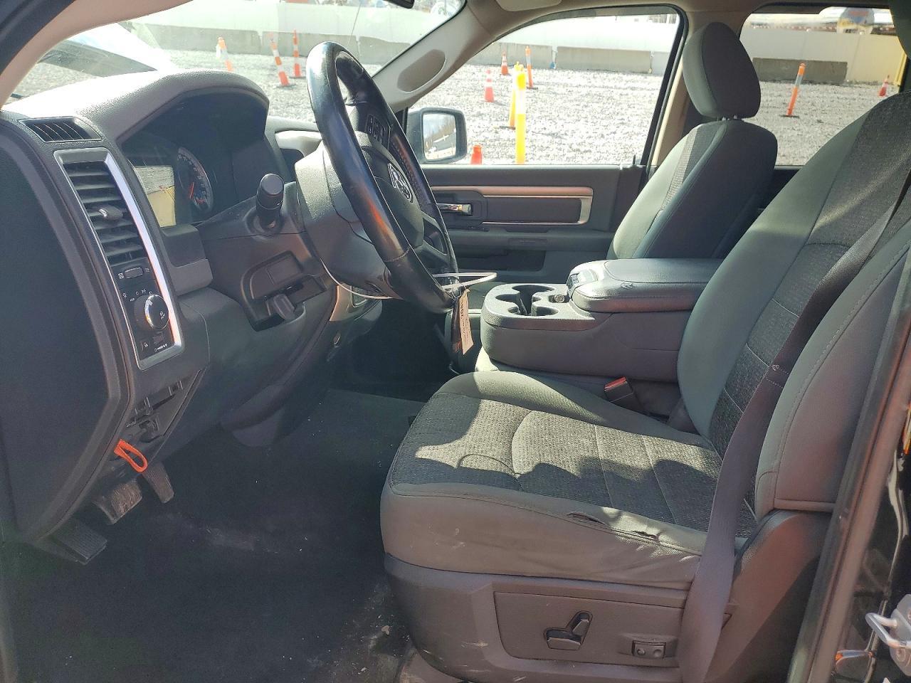 2015 Dodge RAM 1500 SLT
