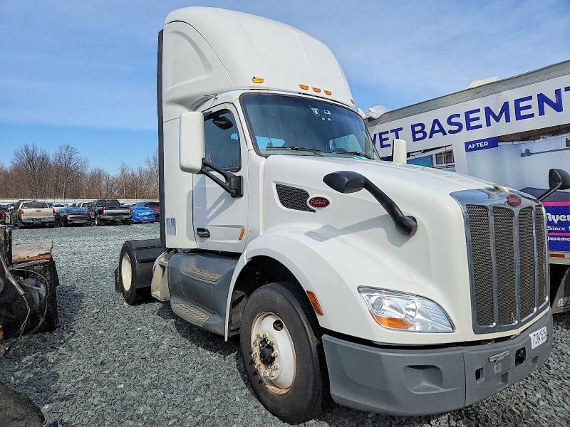 2018 Peterbilt 579 Semi Truck