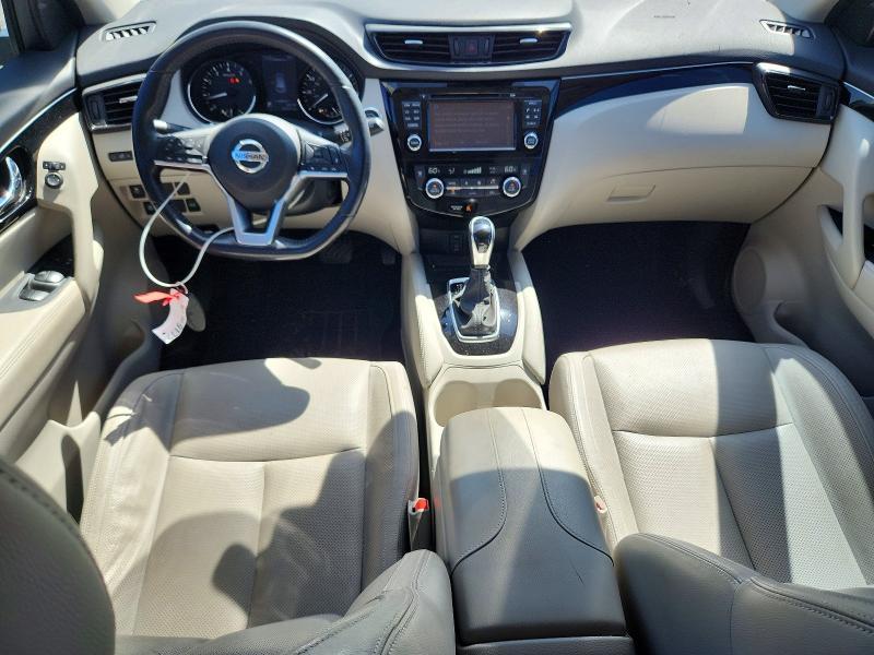 2017 Nissan Rogue Sport sl