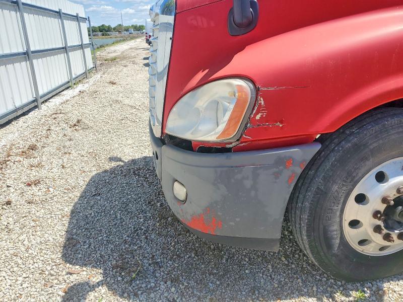 2011 Freigliner Cascadia 125