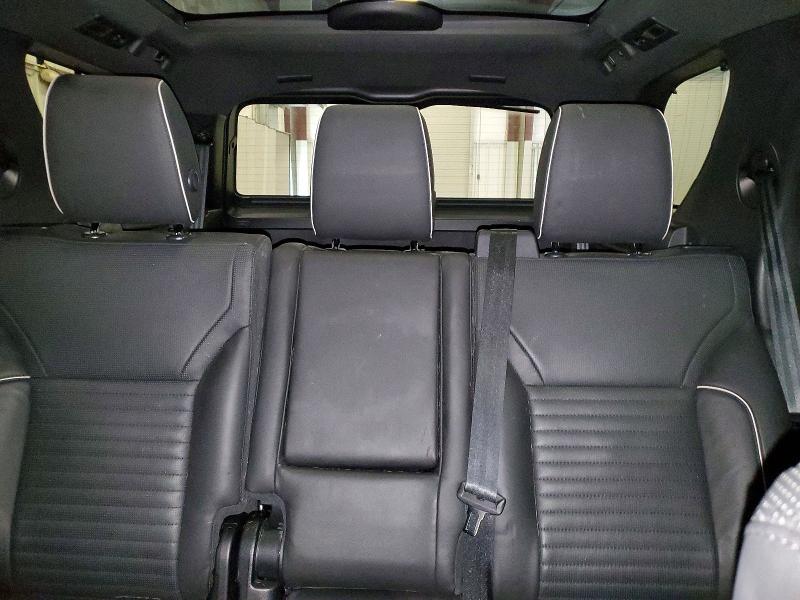 2017 Land Rover Discovery hse