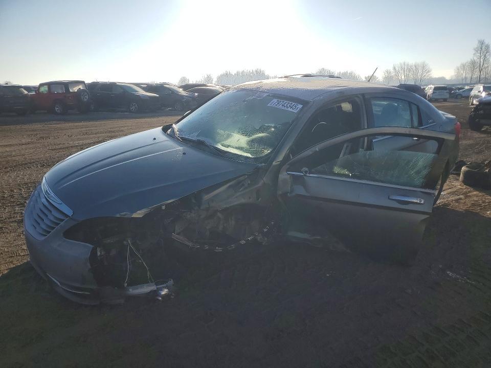 2013 Chrysler 200 Limited