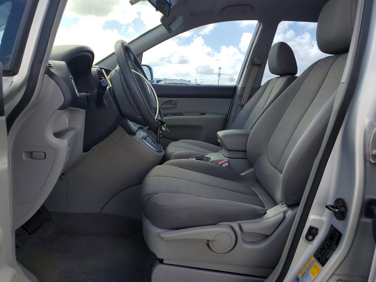 2007 KIA Rondo lx