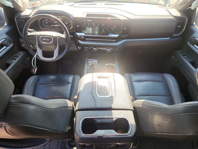 2022 GMC Sierra K1500 SLT