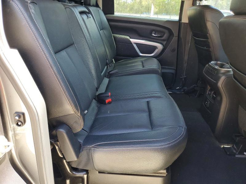 2017 Nissan Titan SL