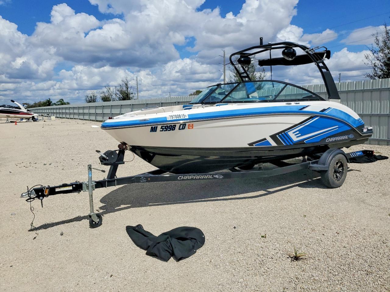 2017 FGB 2017 Chaparral Boat-Boat