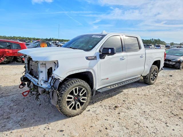 2022 GMC Sierra K1500 AT4