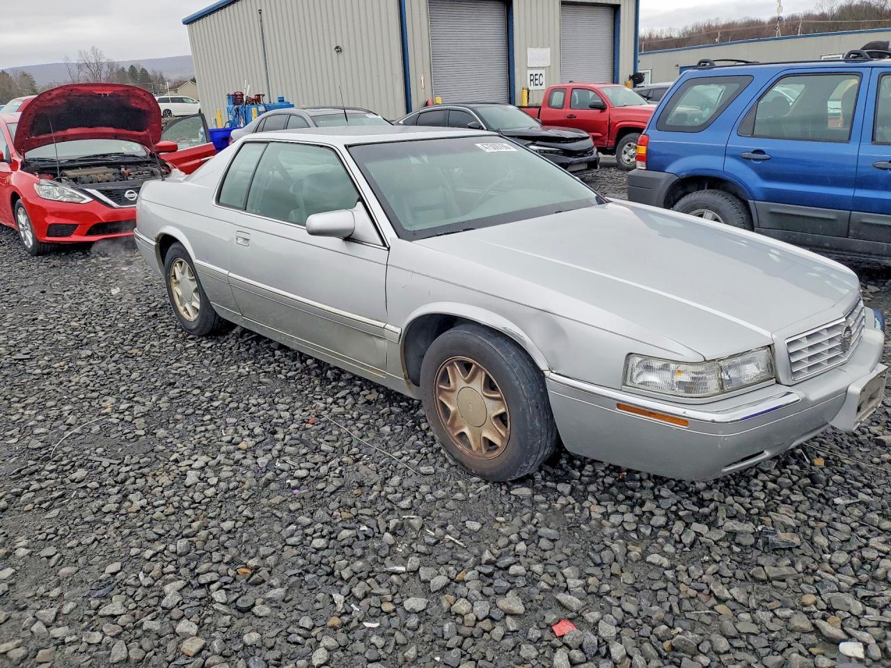 2001 Cadillac Eldorado esc