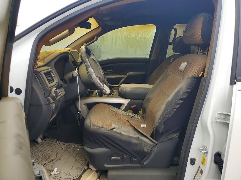 2023 Nissan Titan XD SV