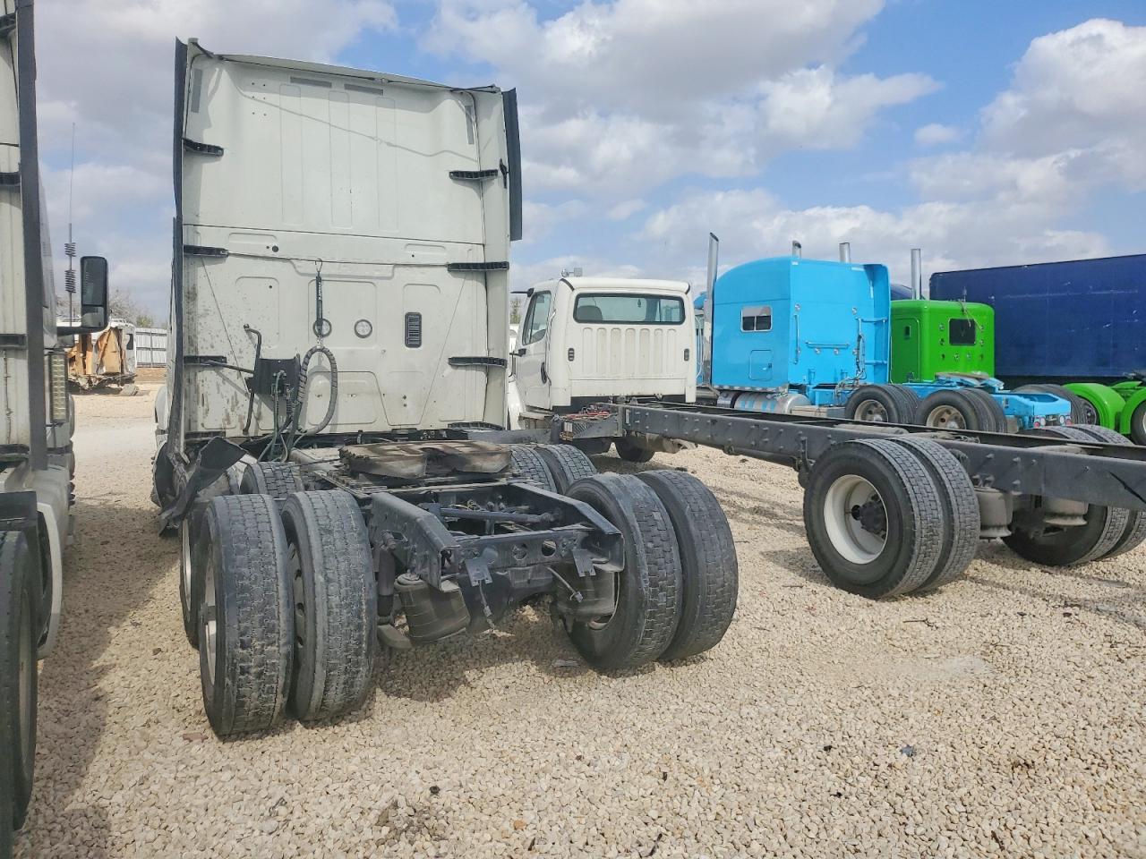 2022 International LT625 Semi Truck