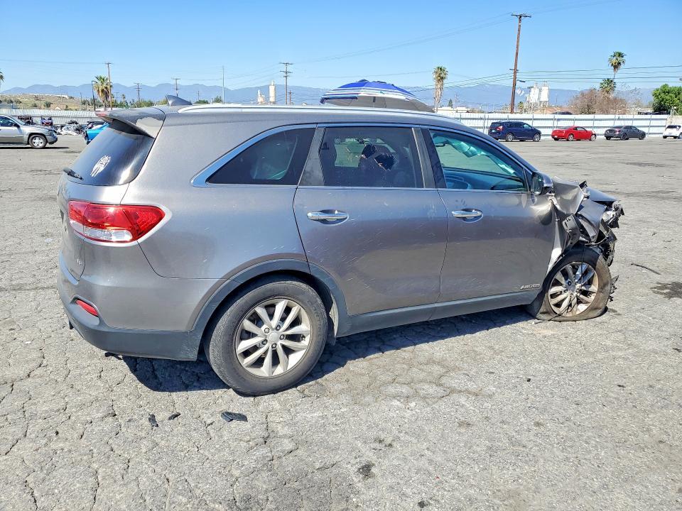 2016 KIA Sorento lx V6