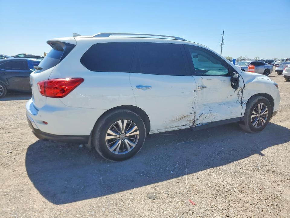 2020 Nissan Pathfinder s