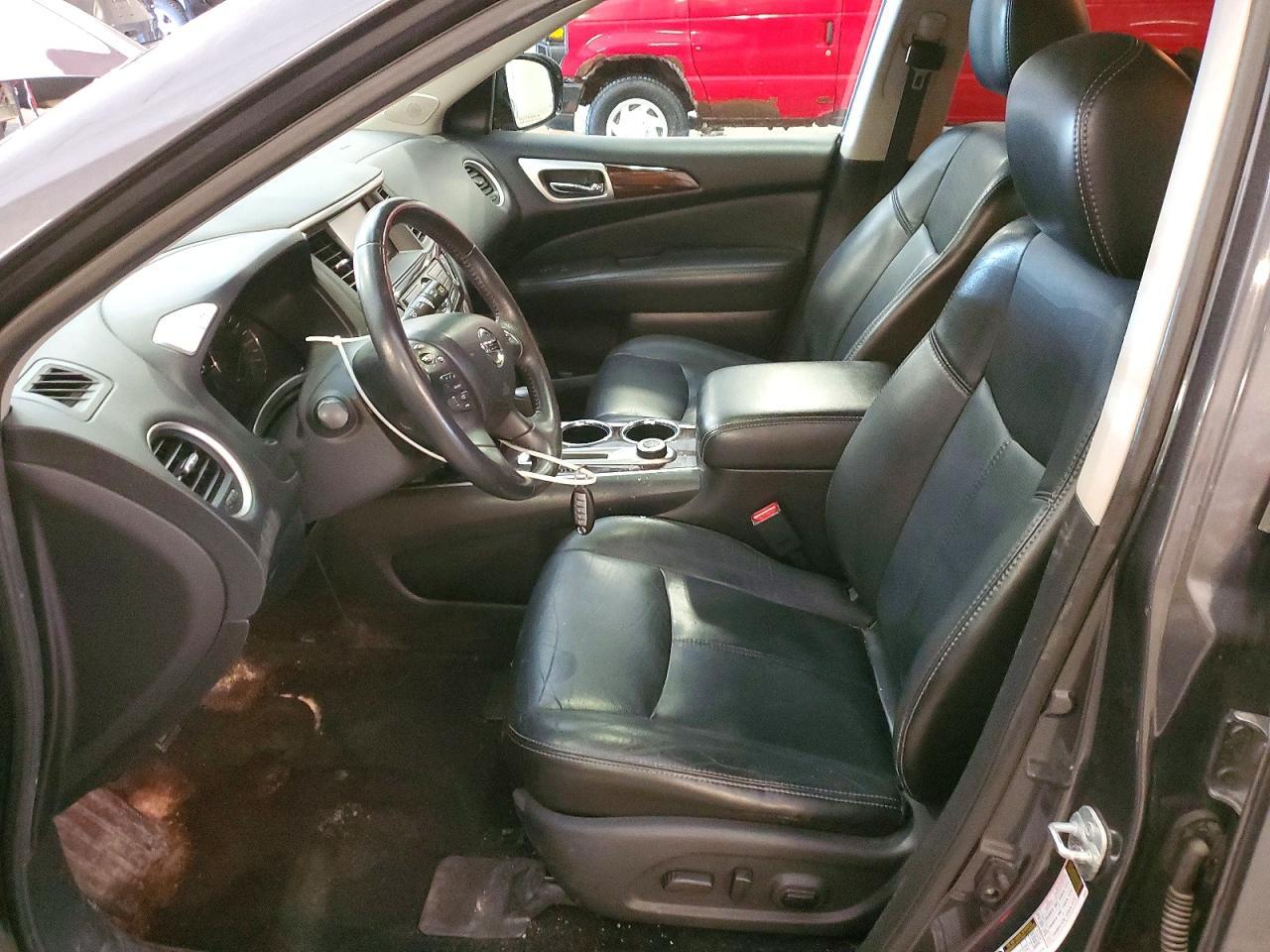 2014 Nissan Pathfinder sl