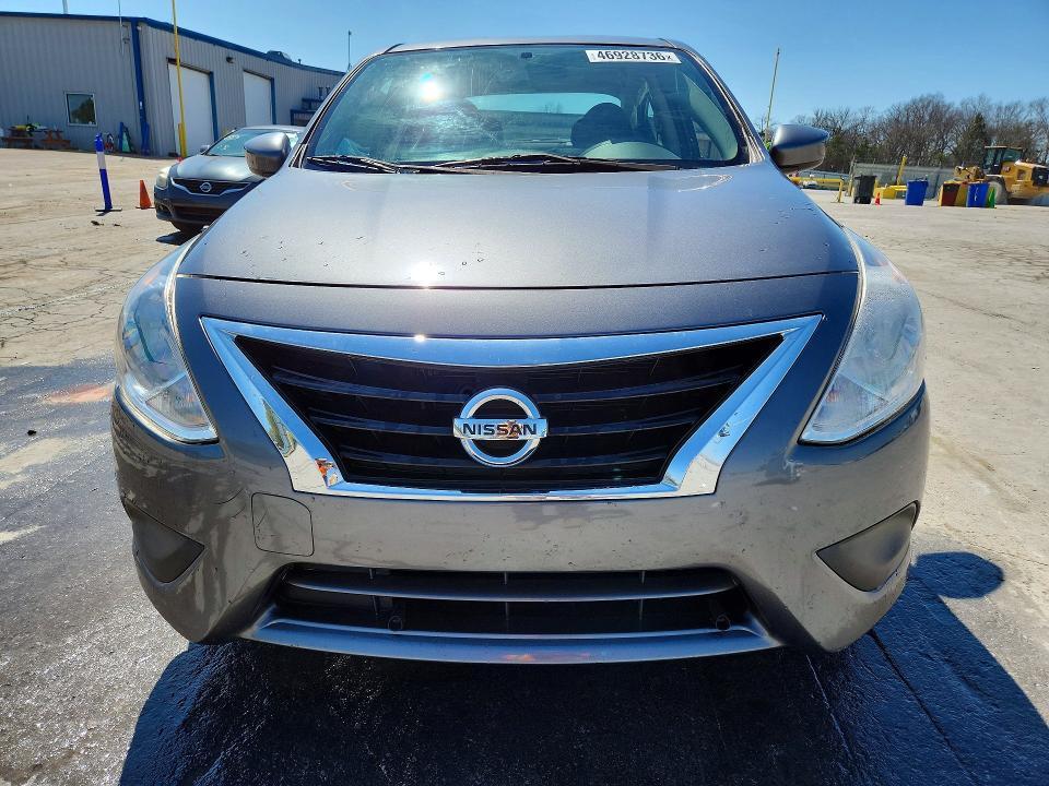 2017 Nissan Versa 1.6 s Plus
