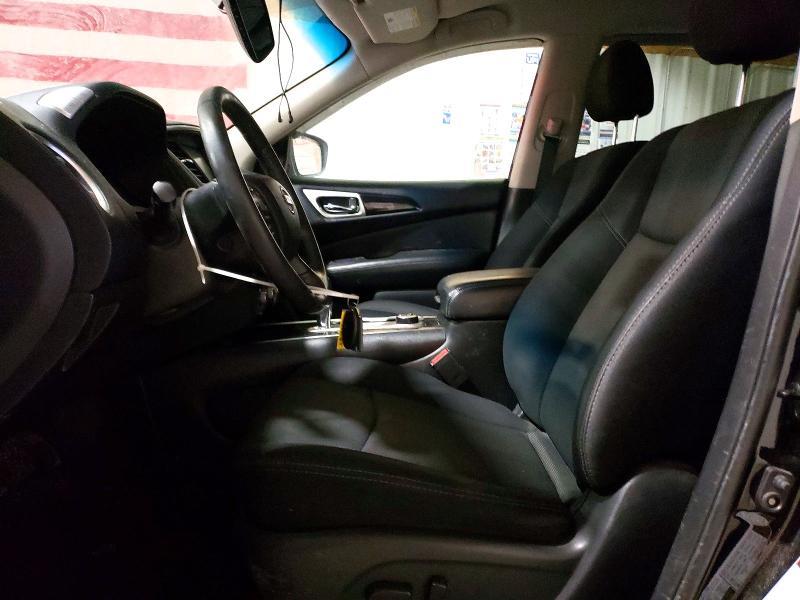 2019 Nissan Pathfinder sv