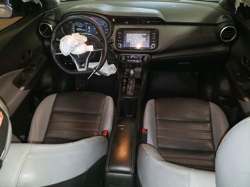 2021 Nissan Kicks sr