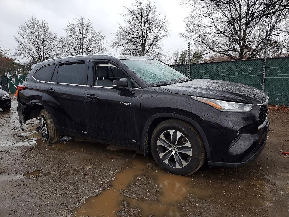 2020 Toyota Highlander Hybrid xle