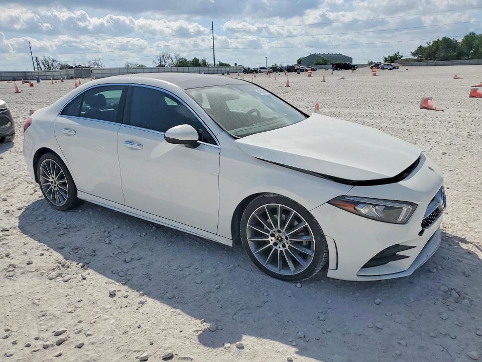 2021 Mercedes-Benz A 220 4matic
