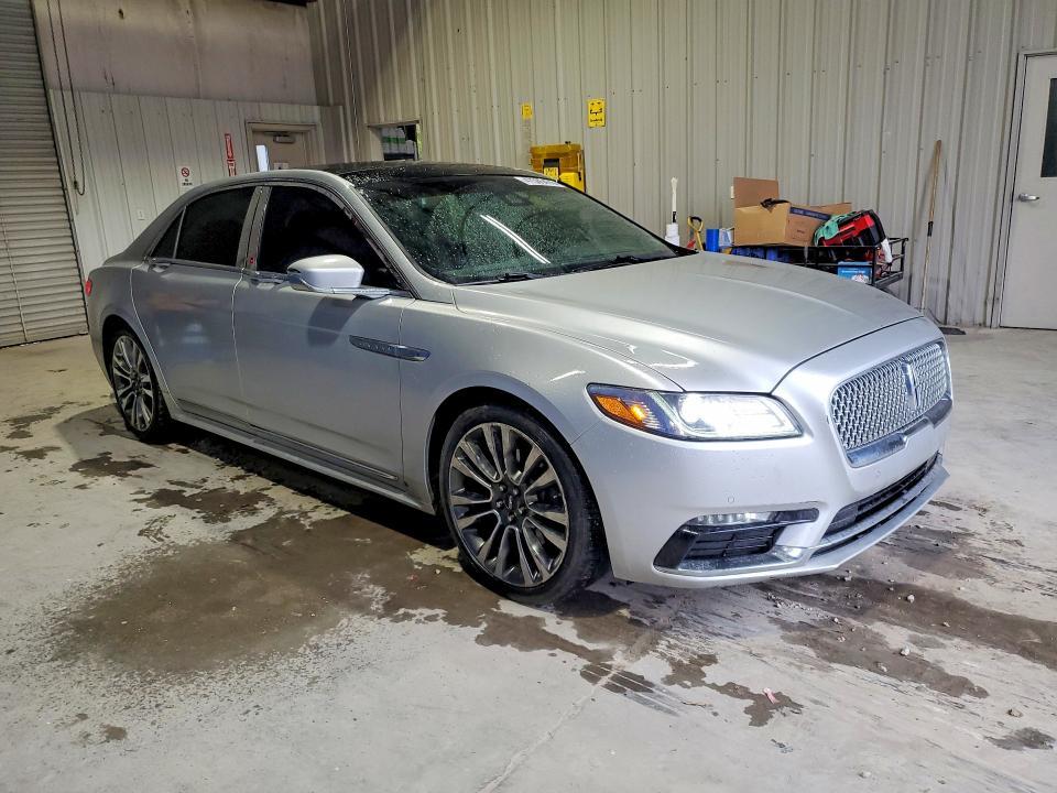 2017 Lincoln Continental Reserve