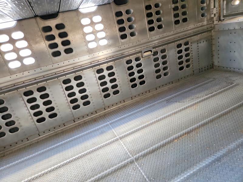 2018 Wilson Psdcl-402H Livestock Trailer