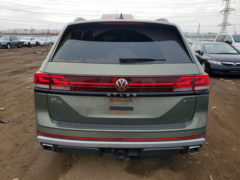 2024 Volkswagen Atlas Peak Edition