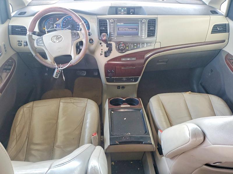 2011 Toyota Sienna Limited 7-passenger