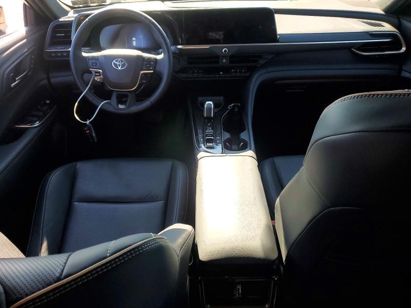 2025 Toyota Crown Signia xle