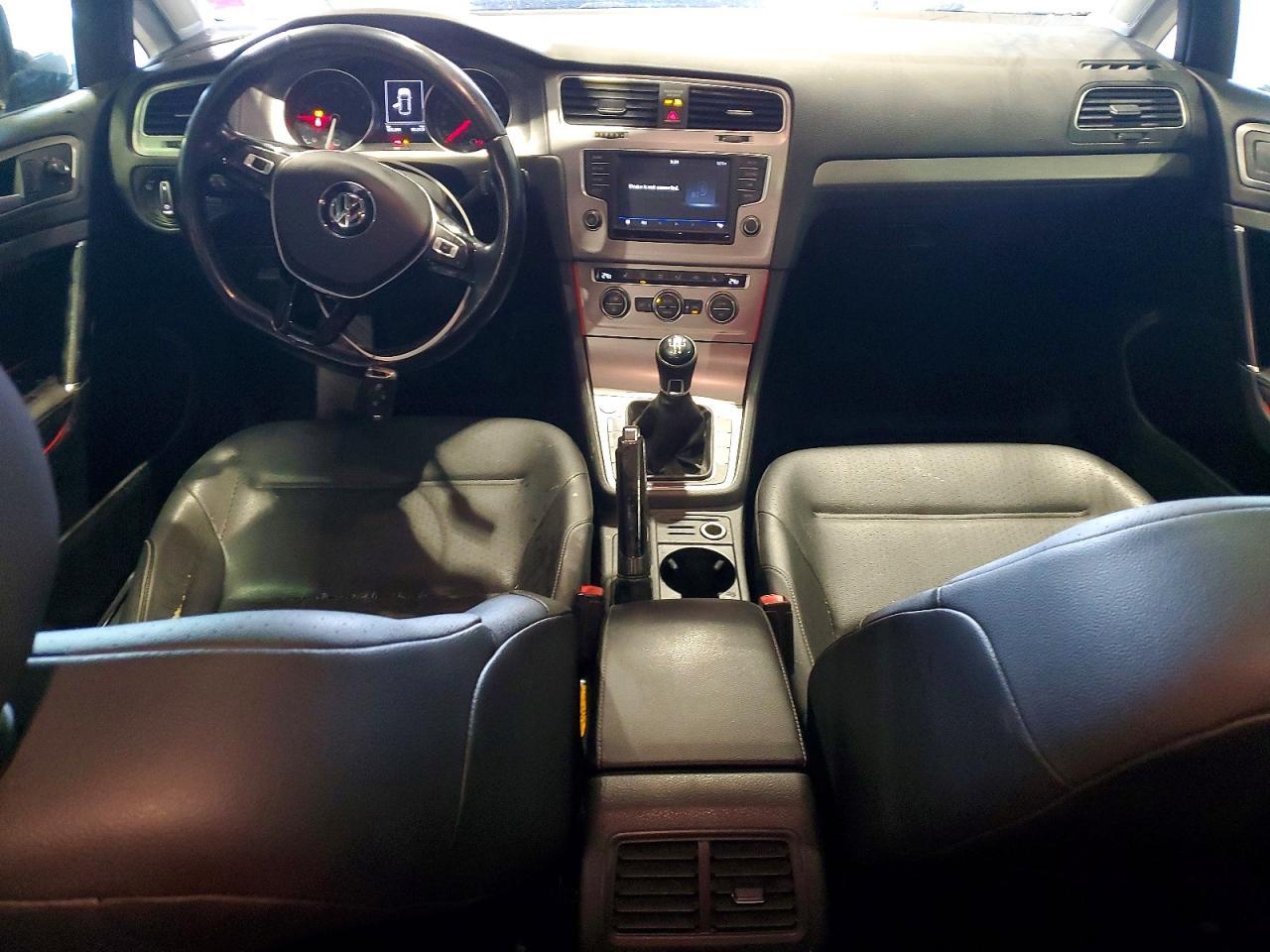 2017 Volkswagen Golf s