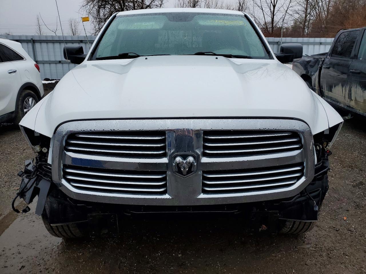 2016 Dodge RAM 1500 SLT