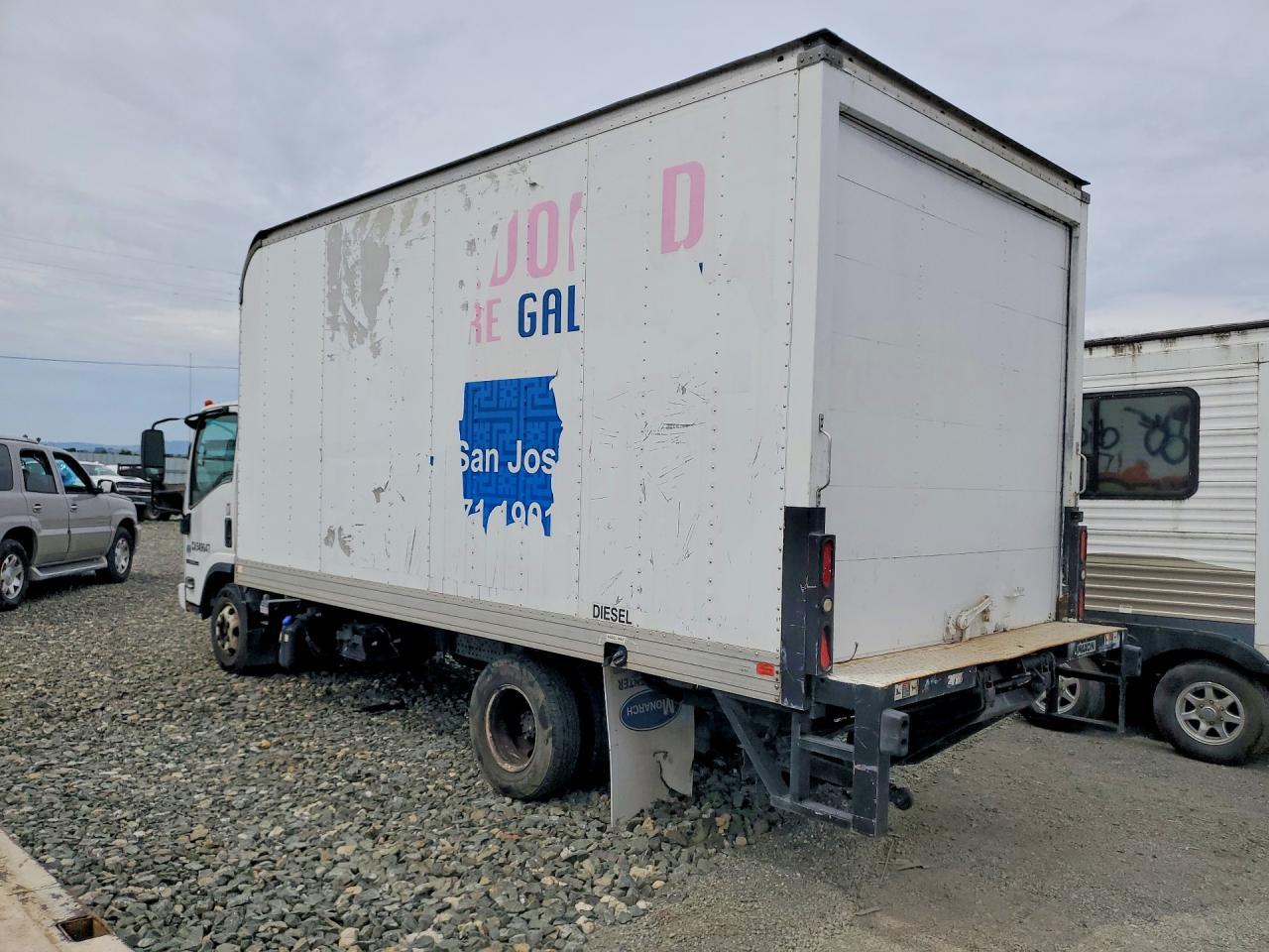 2016 Isuzu NPR HD BOX Truck