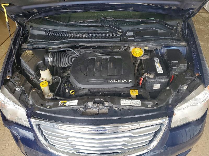 2015 Chrysler Town & Country Touring