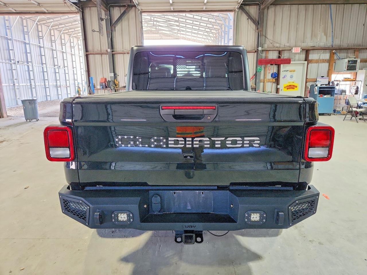 2023 Jeep Gladiator Sport