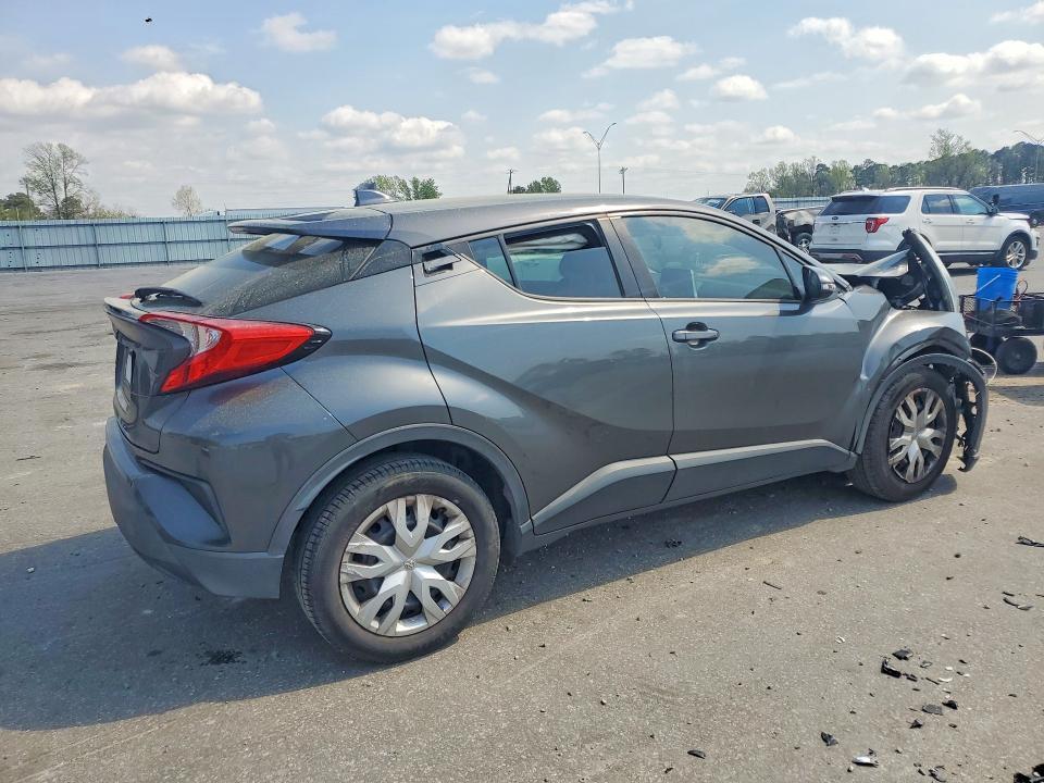 2020 Toyota C-hr le