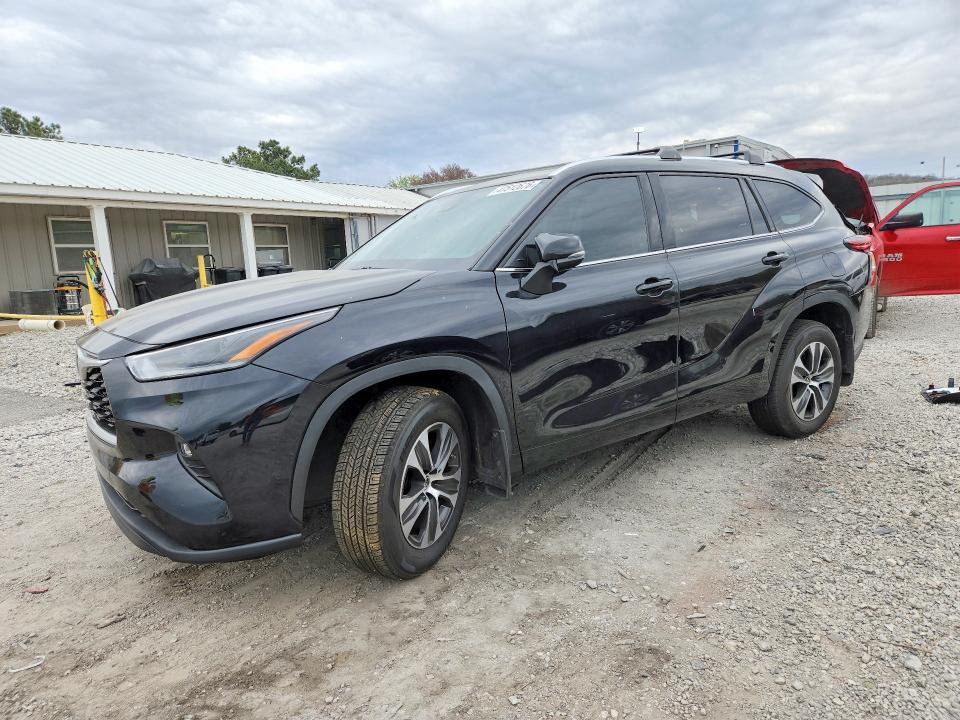 2021 Toyota Highlander xle