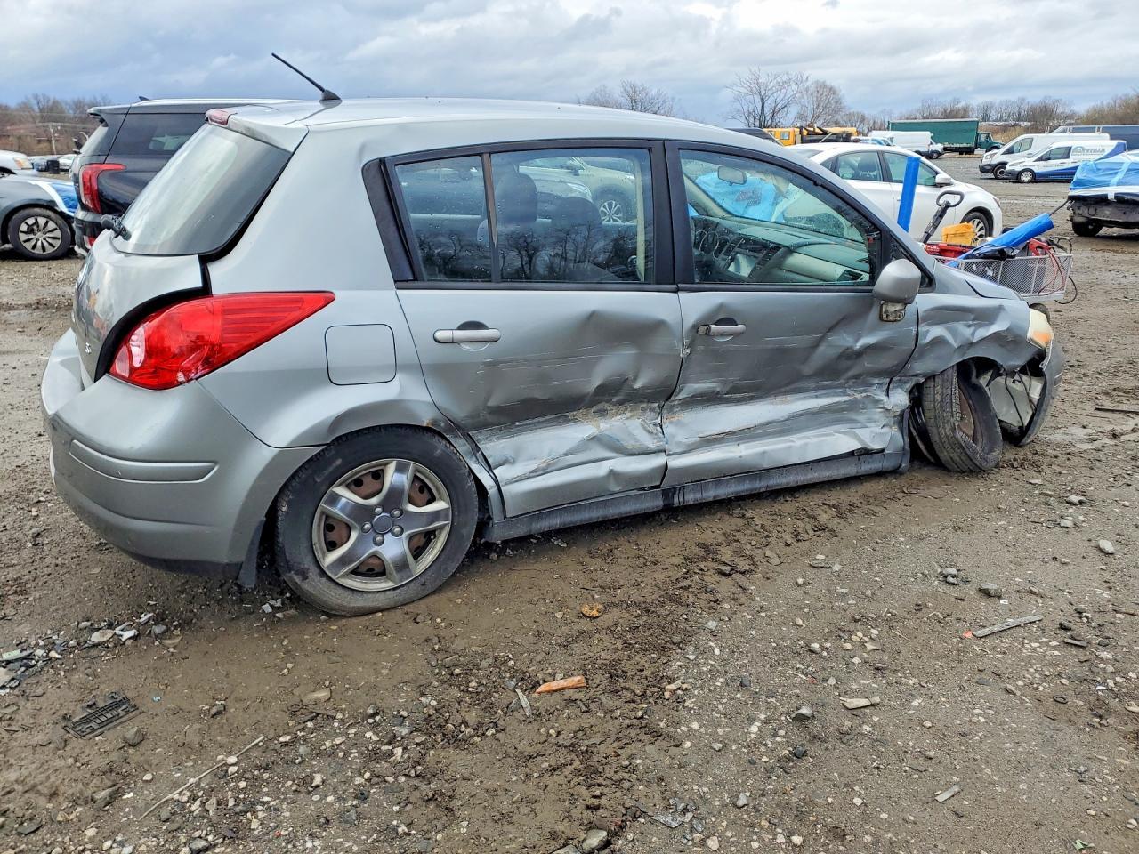 2007 Nissan Versa 1.8 s