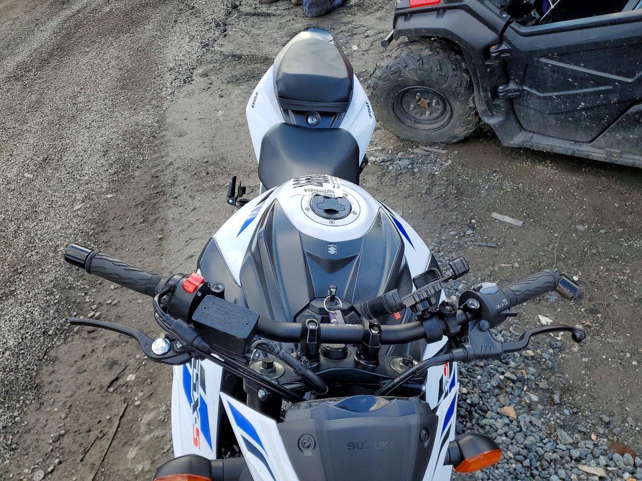 2019 Suzuki GSX-S750 M