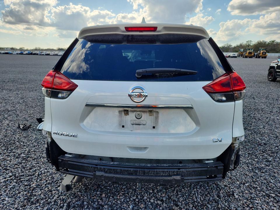 2018 Nissan Rogue sv