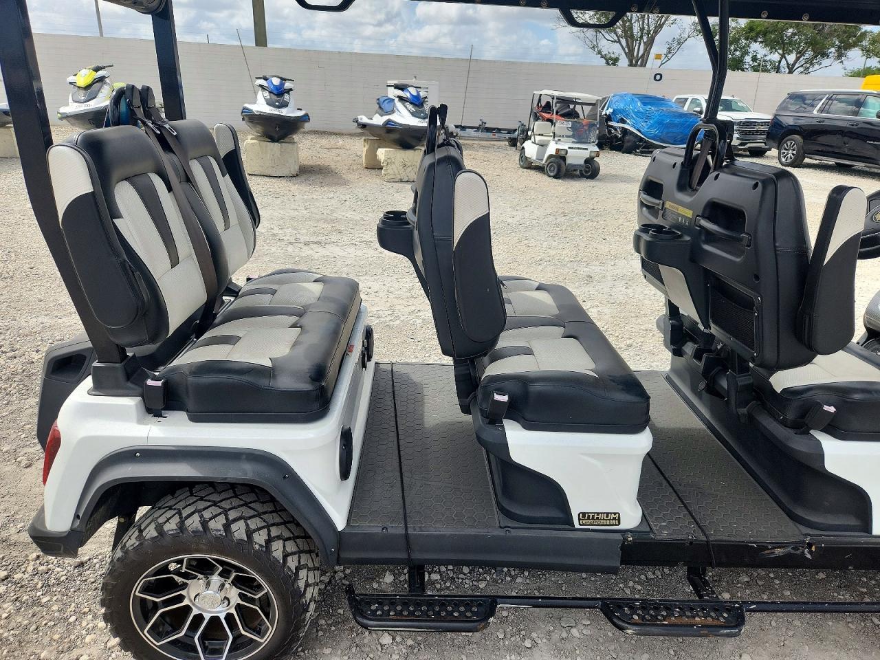2024 Golf 2024 UAM Golf Cart