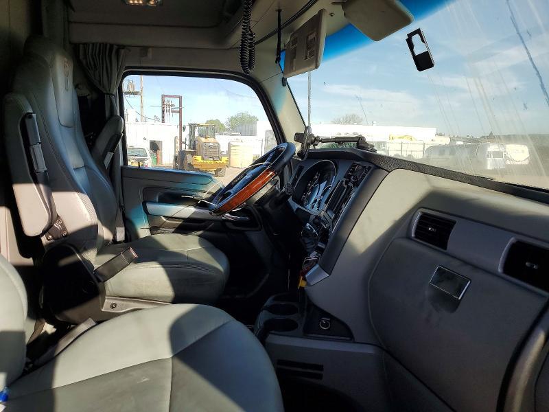 2021 Kenworth T680 Semi Truck
