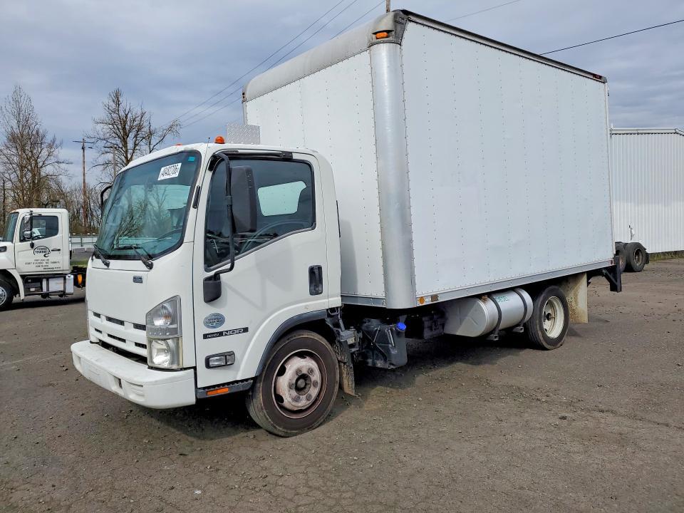2011 Isuzu NQR BOX Truck