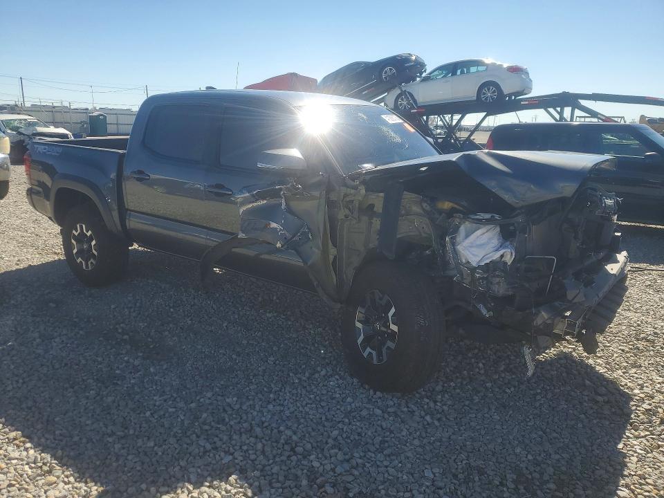 2019 Toyota Tacoma trd Off-road