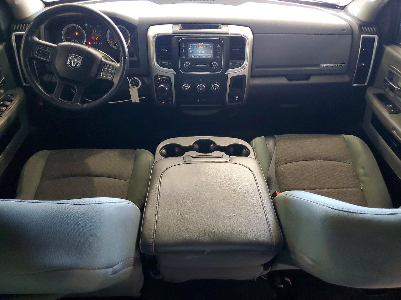 2016 Dodge RAM 1500 SLT