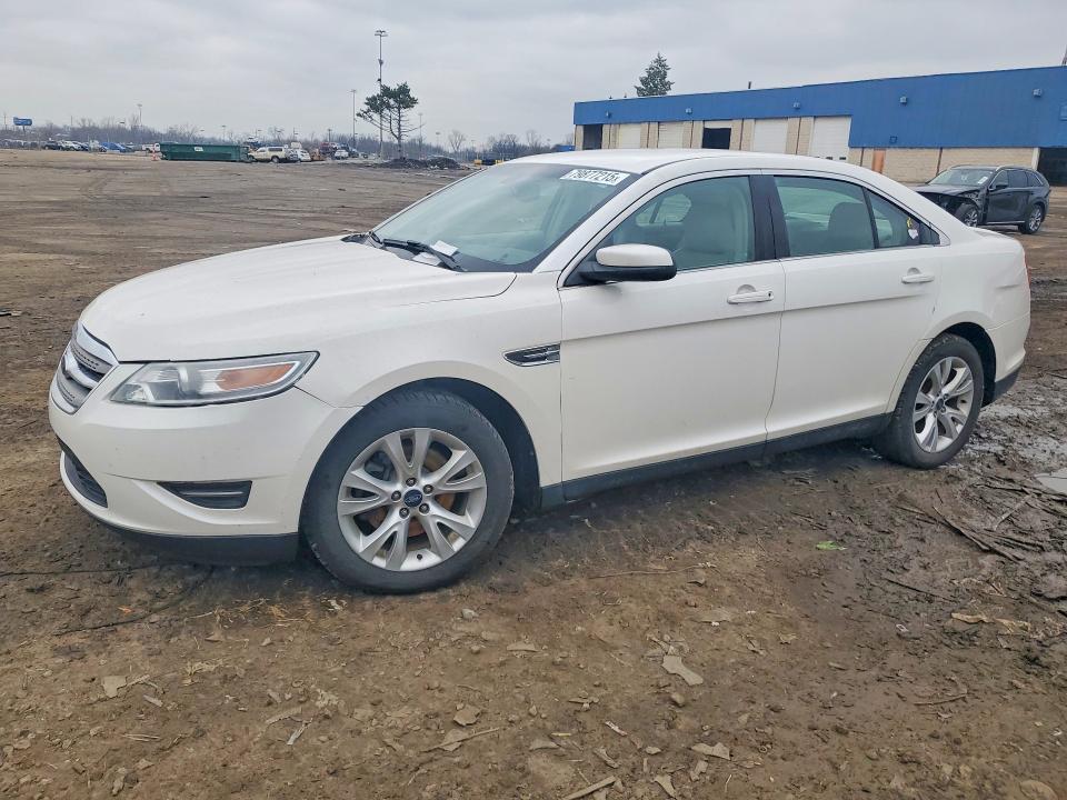 2010 Ford Taurus sel