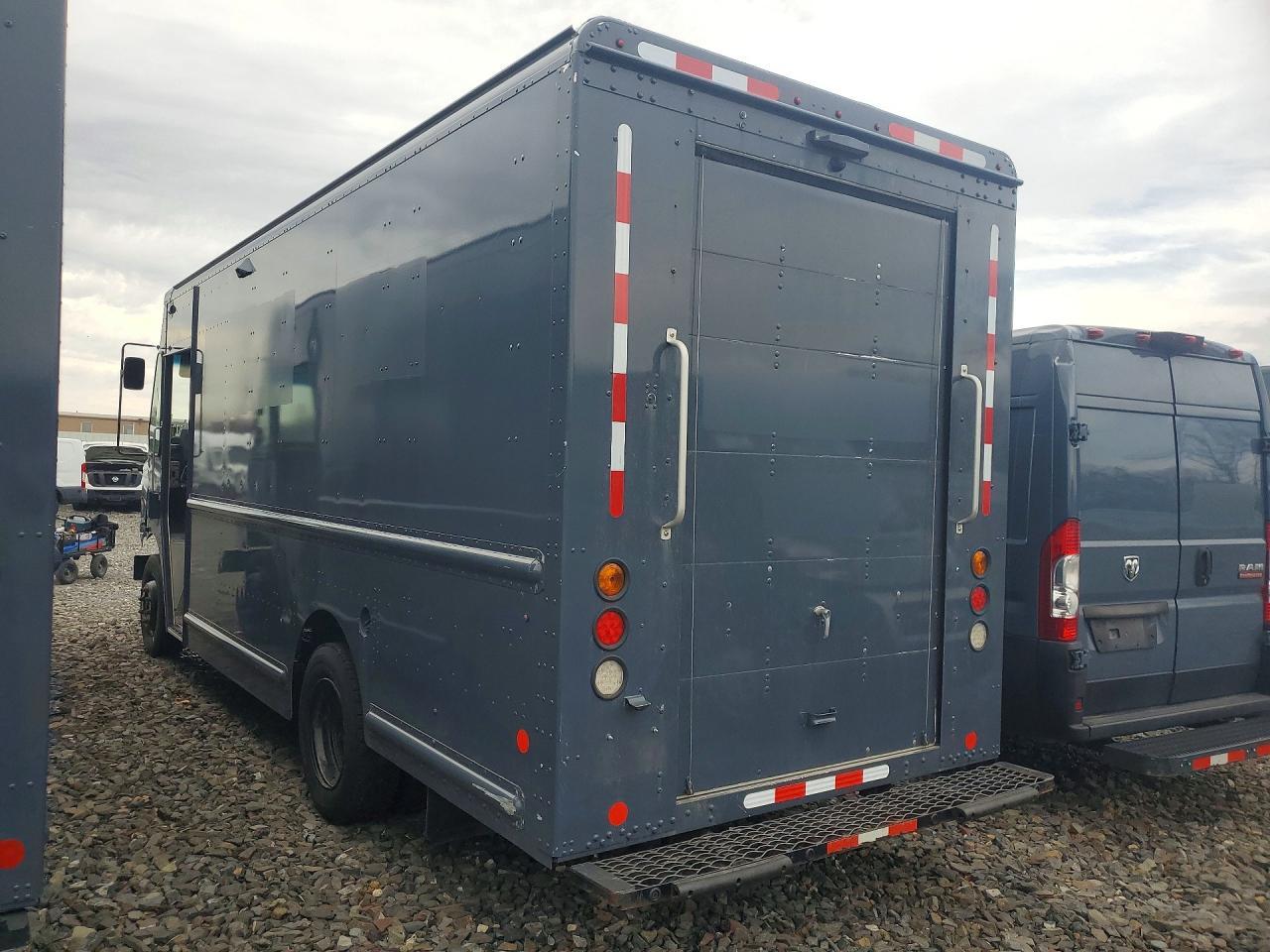 2021 Freightliner MT45G Chassis Delivery Truck