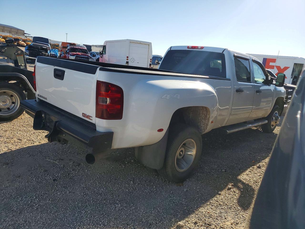 2011 Chevrolet Silverado K3500 LT