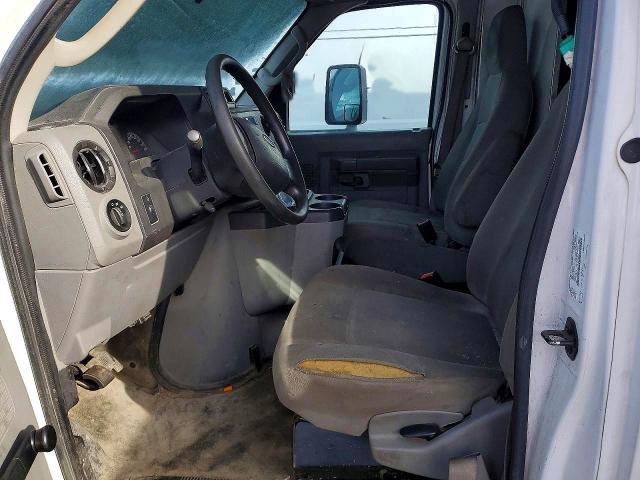 2015 Ford Econoline E450 Super Duty Cutaway van