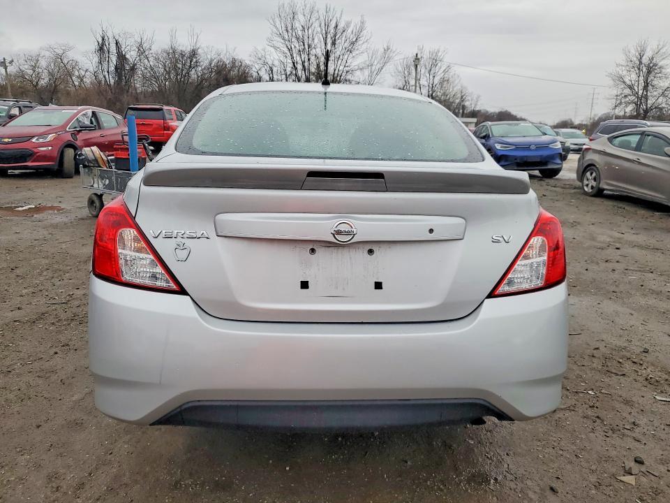 2017 Nissan Versa 1.6 sv